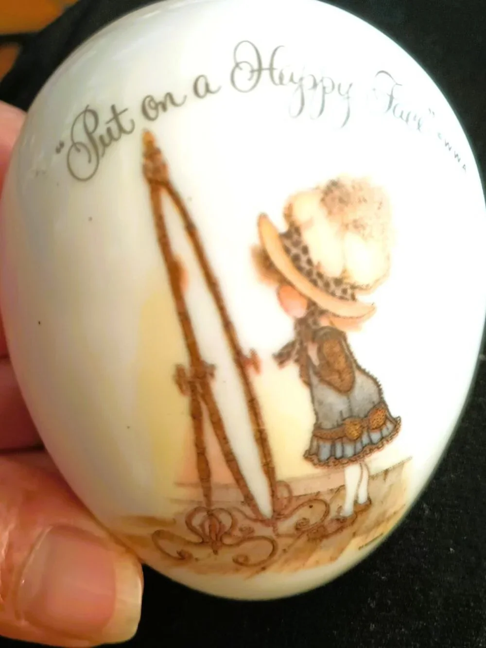 Vtg Porcelain Holly Hobbie Trinket Box Oval 